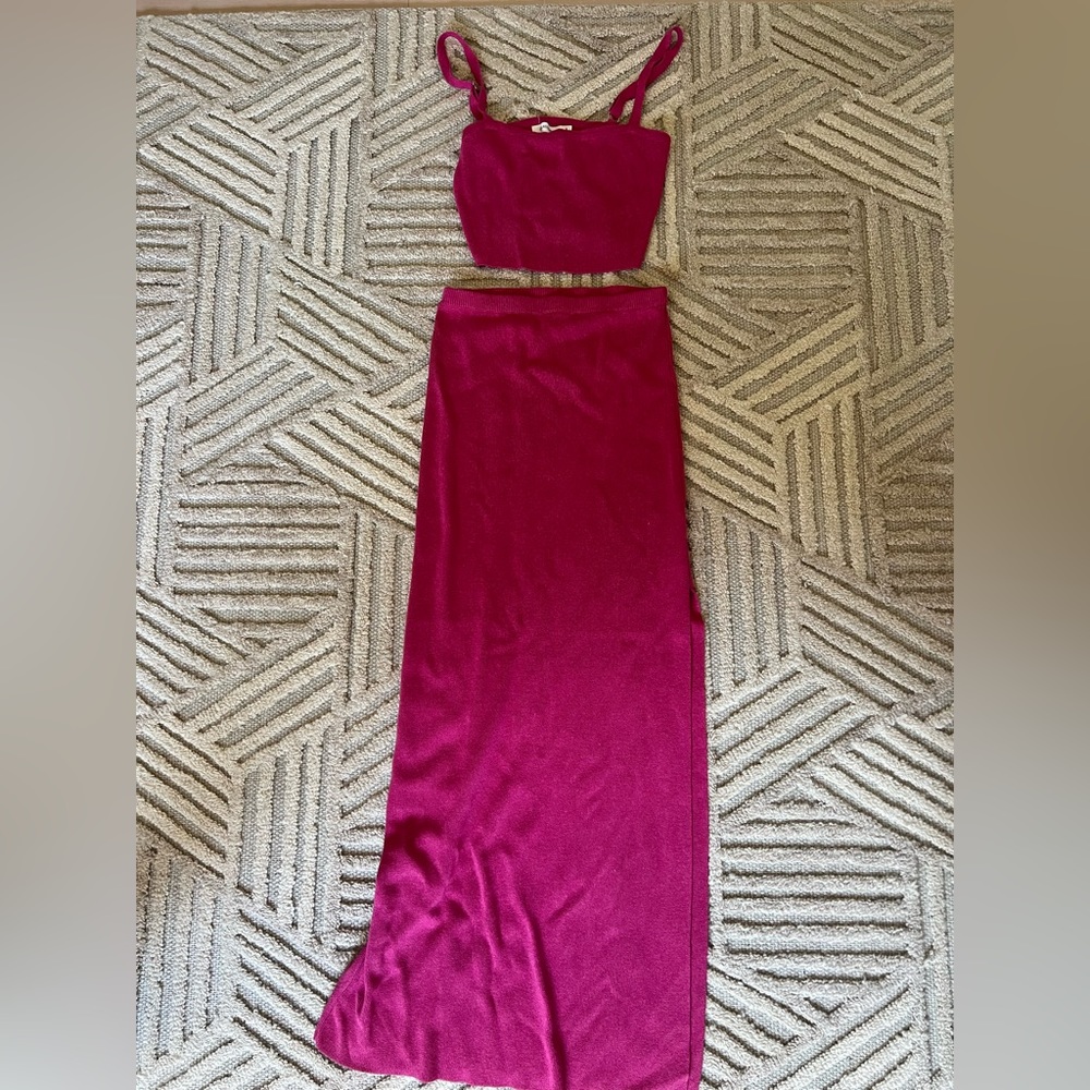 Like new pink skirt set from glassons, size small
